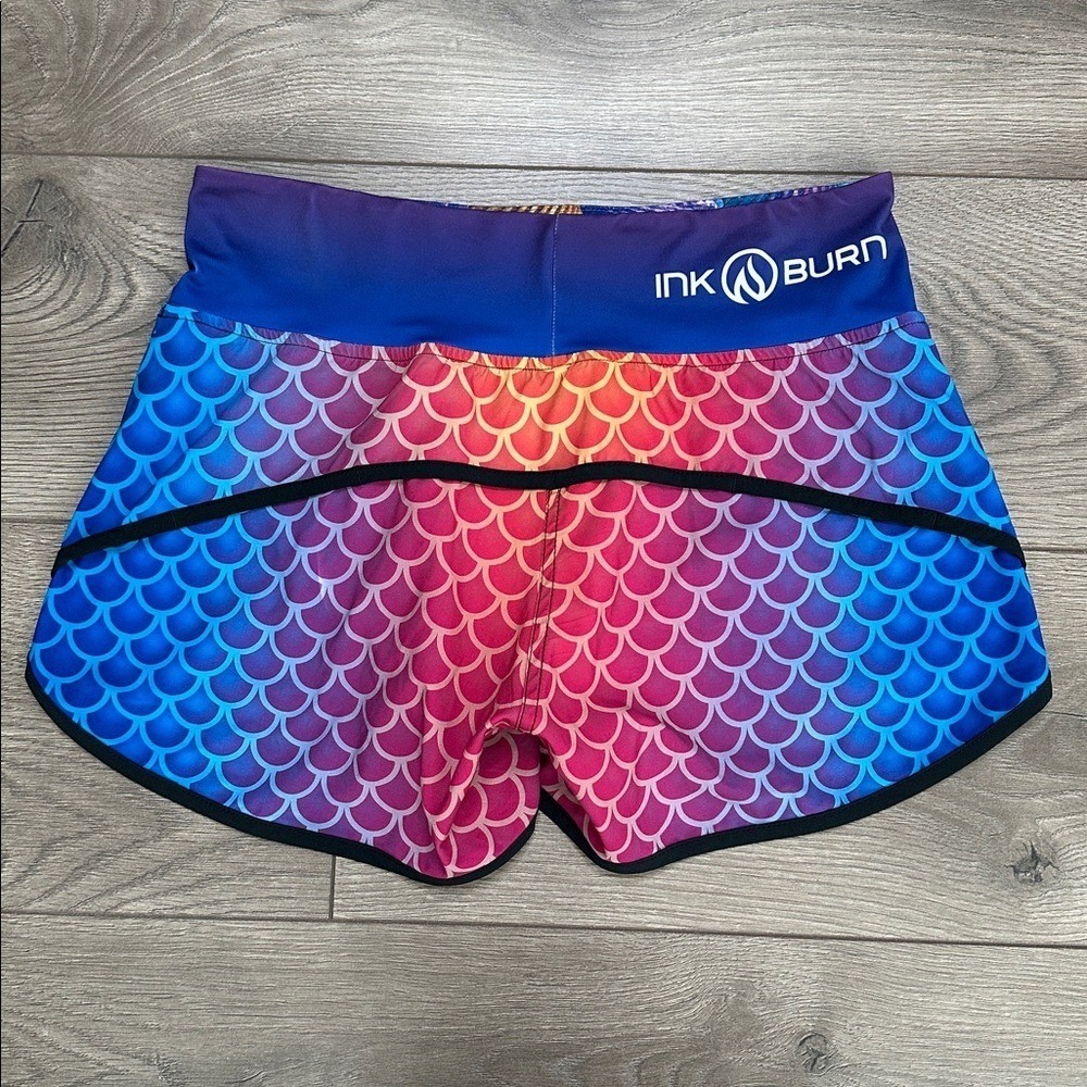 INKnBURN Mermaid Scale Performance Lined Running Shorts Blue Red Size 6 - Picture 2 of 13